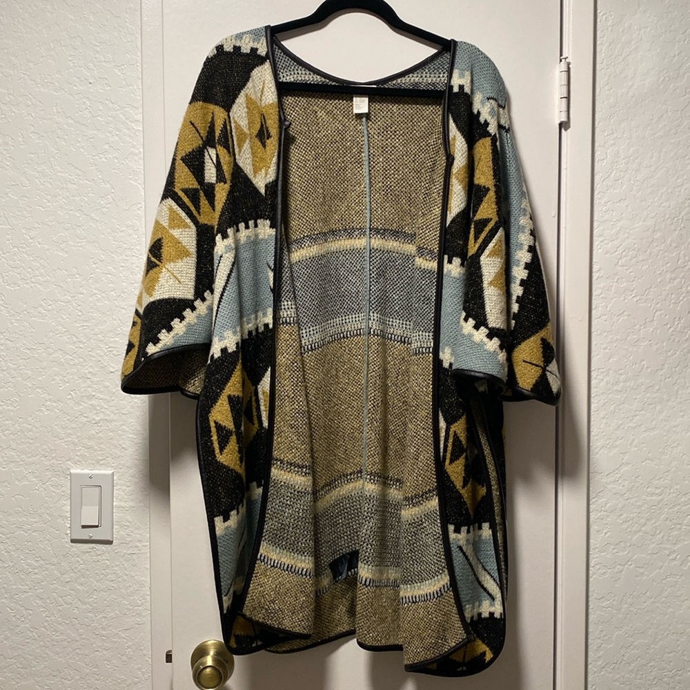 H&M Poncho/cardigan with Aztec Tribal Print